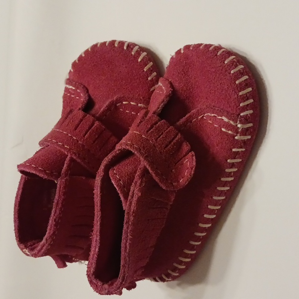 Leather Minnetonka Moccasins